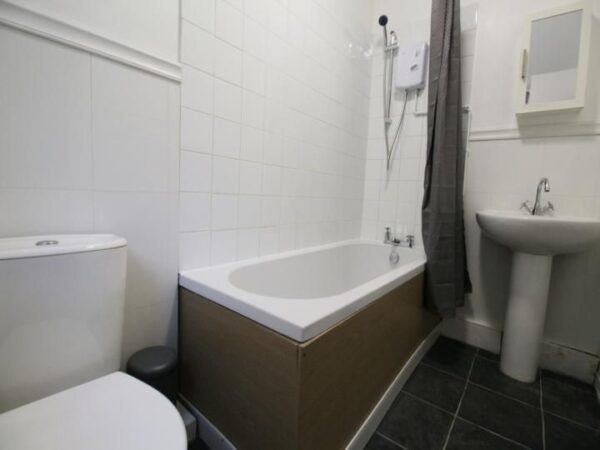 Student Accommodation, 29 Eastbourne Street, Monks Road, Lincoln, Lincolnshire, LN2 5BW, United Kingdom