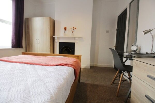 Student Accommodation, 17 Foss Bank, Lincoln, Lincolnshire, LN1 1TA