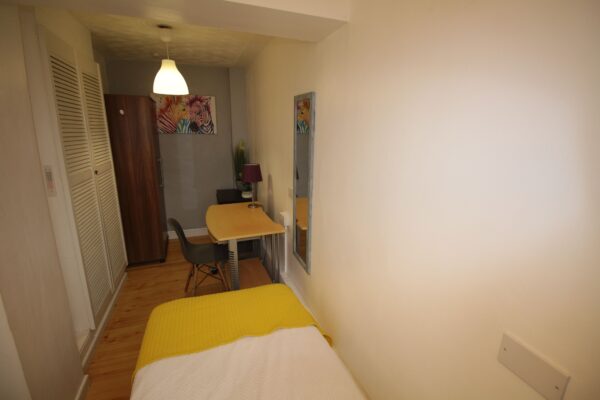 Student Accommodation, 10 Staunton Court, Lincoln, Lincolnshire, LN1 1TN, United Kingdom