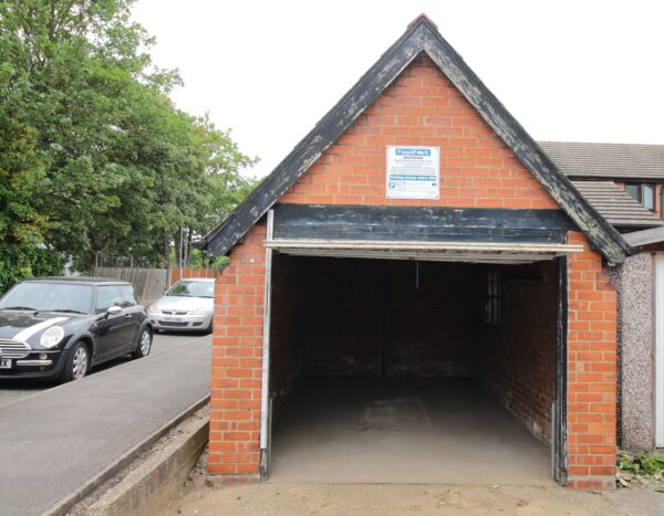 Garage 1 - 5 Church Drive Boultham Park, Lincoln, Lincolnsire, LN6 7AX