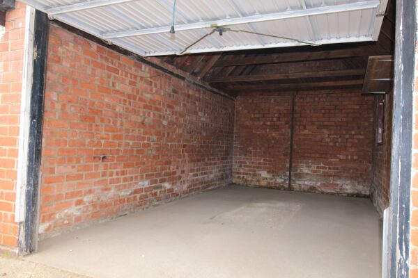 Garage 1 - 5 Church Drive Boultham Park, Lincoln, Lincolnsire, LN6 7AX